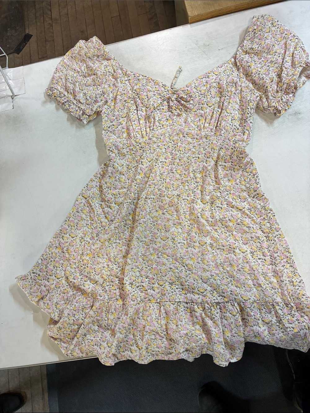 SHEIN Pink Floral Puff-Sleeve Ruffle Dress